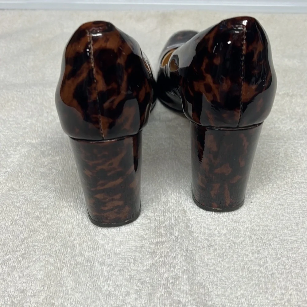 Isola’ Size 8 (I’m always a 7.5). Leopard print, chunky heal shoes. - Picture 5 of 5